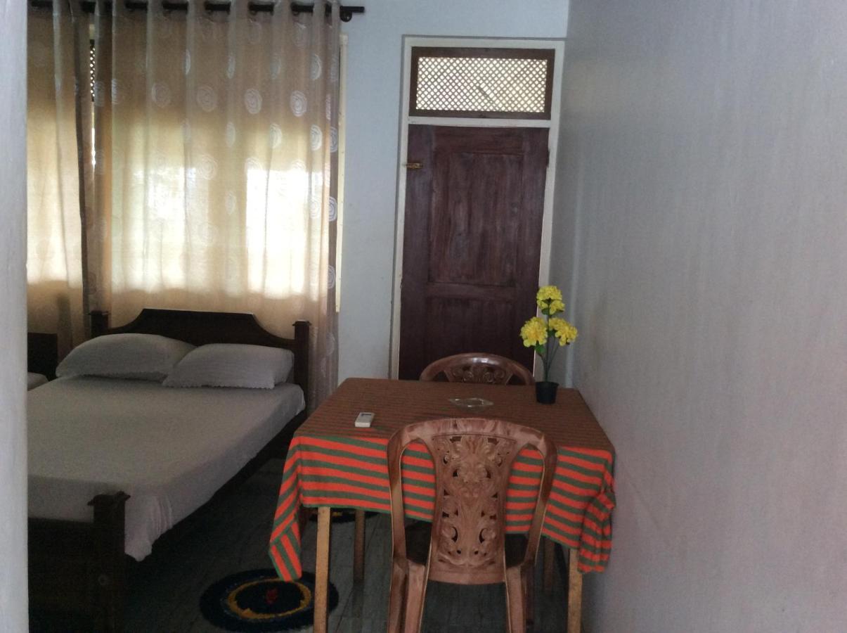New Rest House Sea View Hotel Negombo Exterior foto